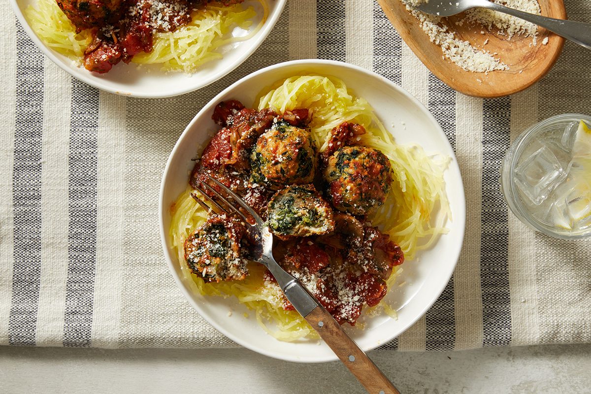 A plate of Chicken Florentine Meatballs 
