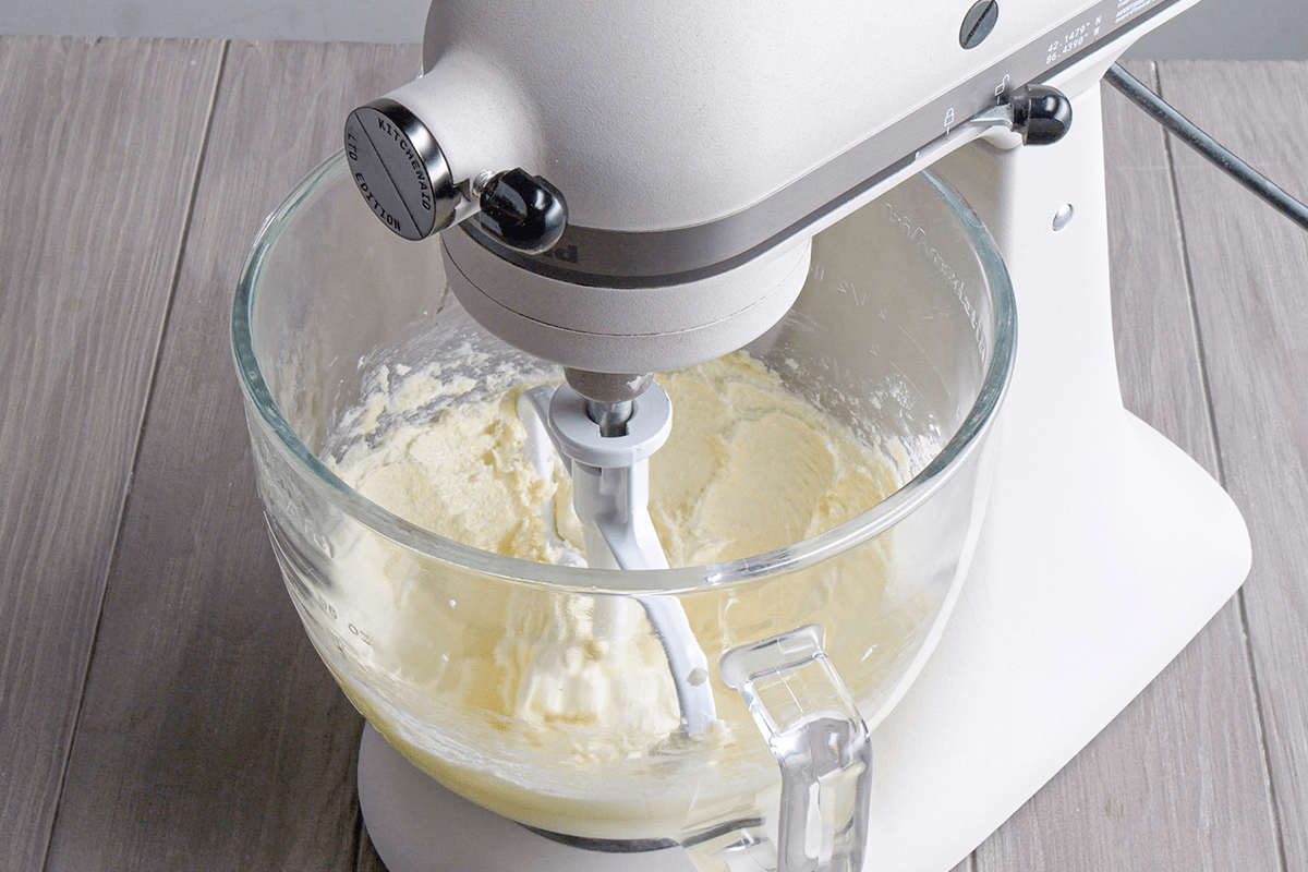 Mixing flour