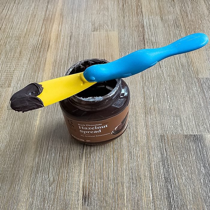 Toha25 Ototo Splatypus Jar Spatula Katie Bandurski 01 Yvedit