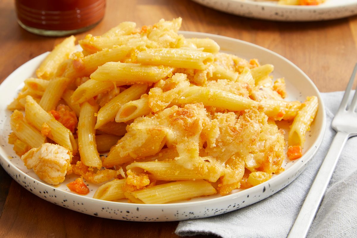 Buffalo Chicken Pasta Bake