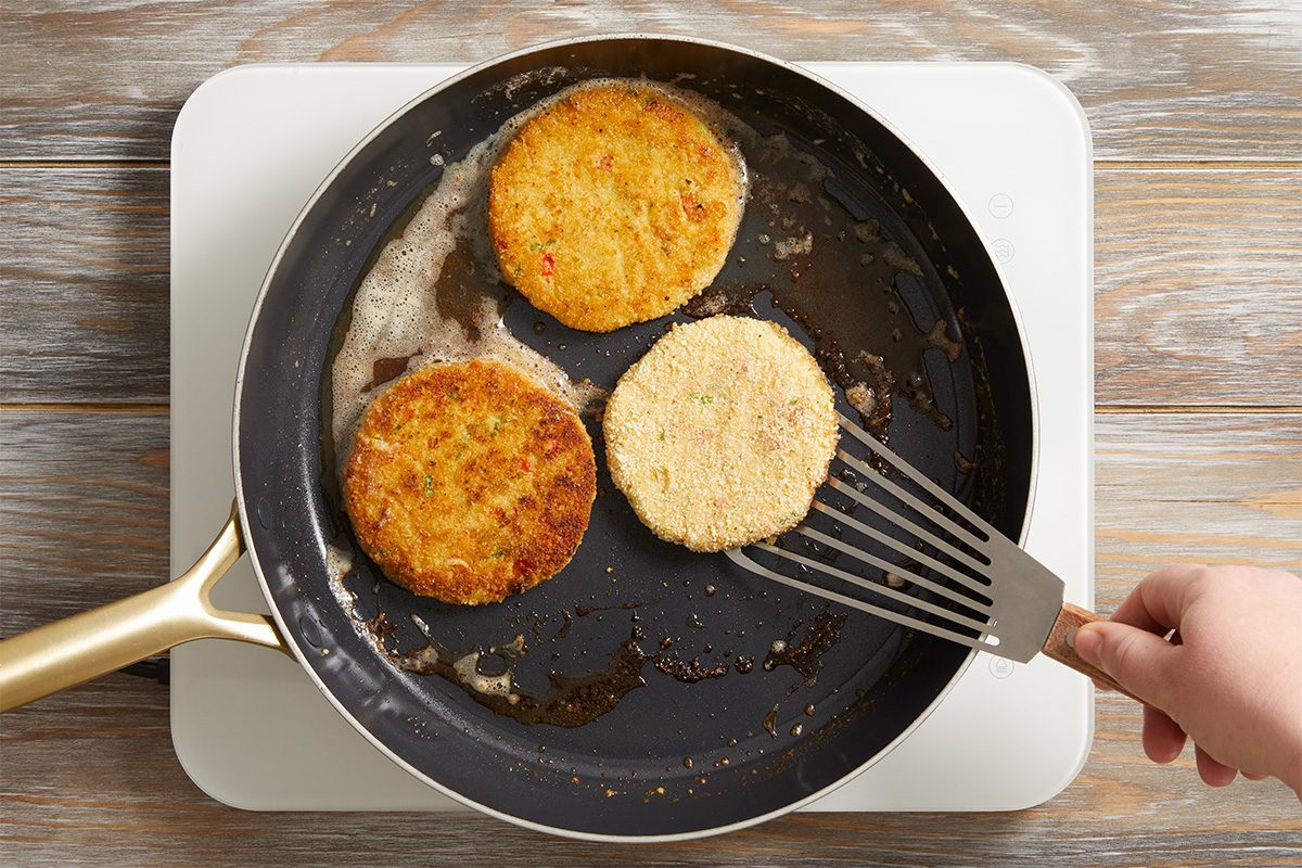 Crab Cake Sandwich Ft26 281191 Ac 0108 4