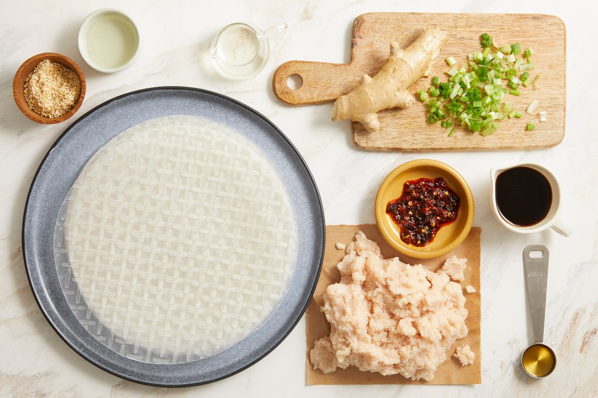 ground chicken, green onions, soy sauce gingerroot, chili crisp sauce, rice paper