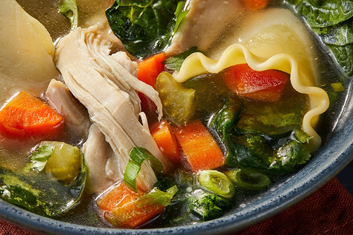 RMS 281394 Modern Slow Cooker Lemongrass Ginger Chicken Noodle Soup; Horizontal; Push