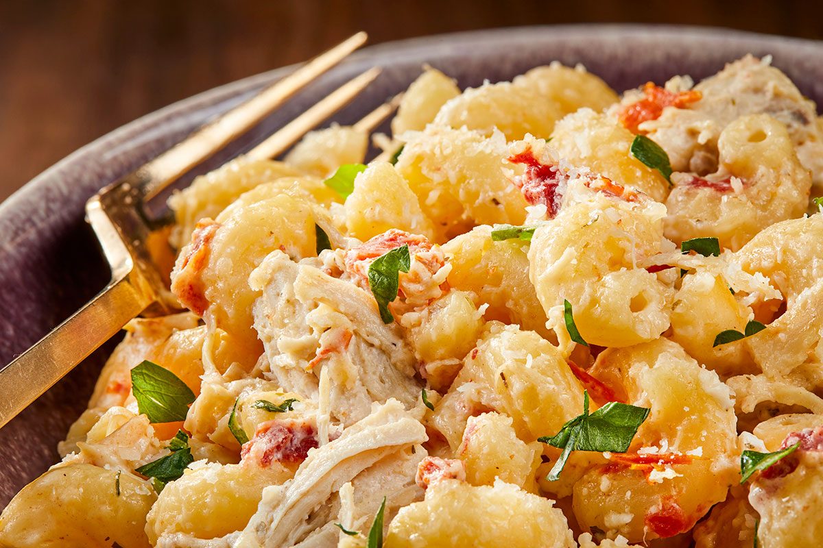 Slow Cooker Chicken Boursin Pasta Rc26 281093 Md P2 03 10 5b