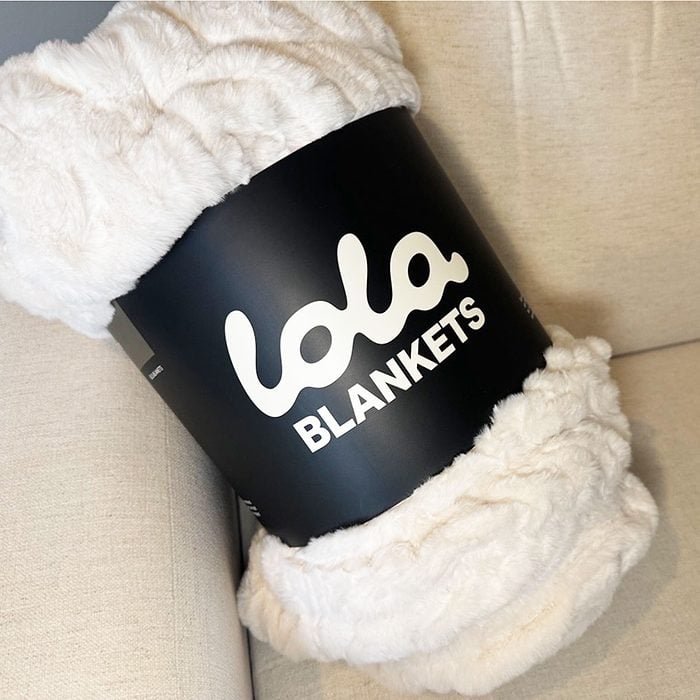 The Ultimate Lola Blankets New Lola Logo Mary Henn For Toh Ft