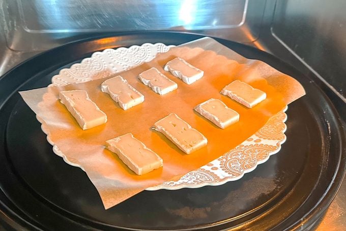 Turns Brie Into Crispy Chips Brie Chips 2 Lindsay Parrill For Taste Of Home