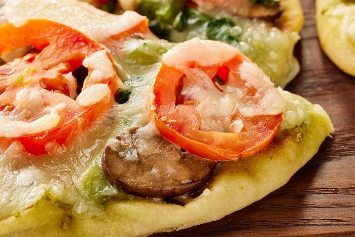 Veggie Flatbread Pizza Tohcom 141668 Dr 12 12 007b