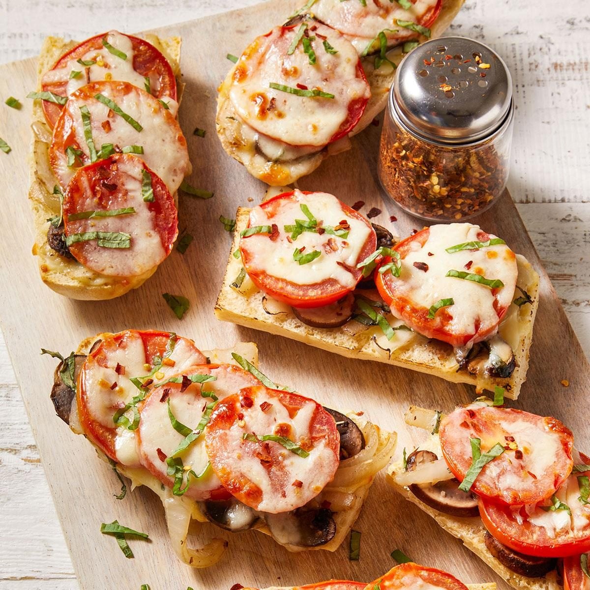 Tomato Baguette Pizza