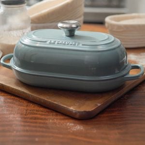 Le Creuset Signature Oval Bread Oven Via Lecreuset.com 01