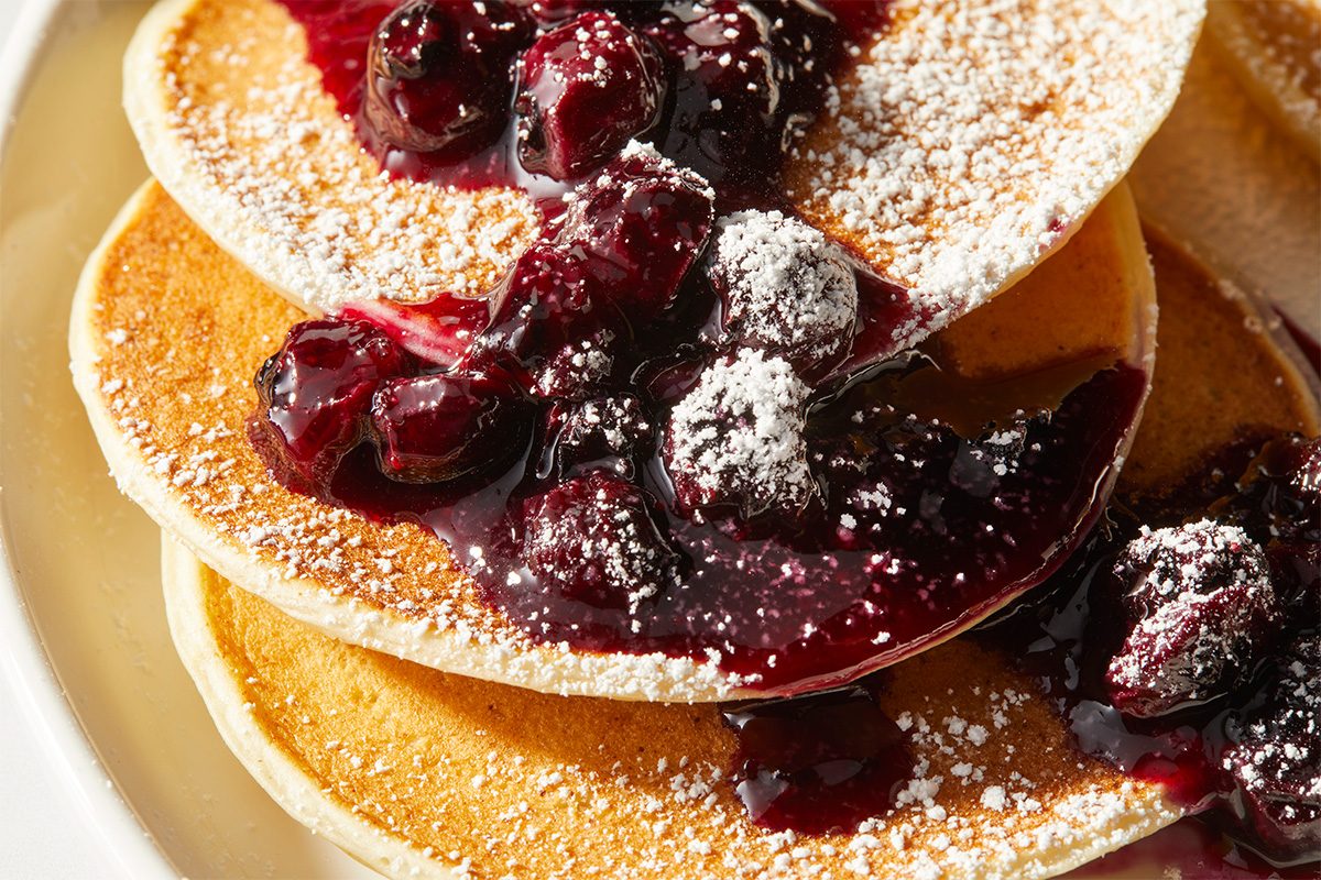 Lemon Ricotta Pancakes W Blueberry Sauce Tohcom 282515 Md P2 03 31 10b