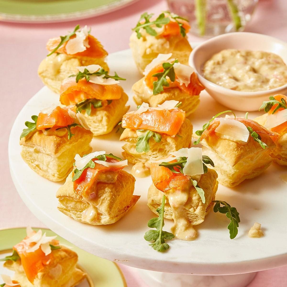 Smoked Salmon Bites with Shallot Sauce