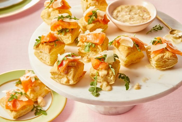 Smoked Salmon Bites With Shallot Sauce