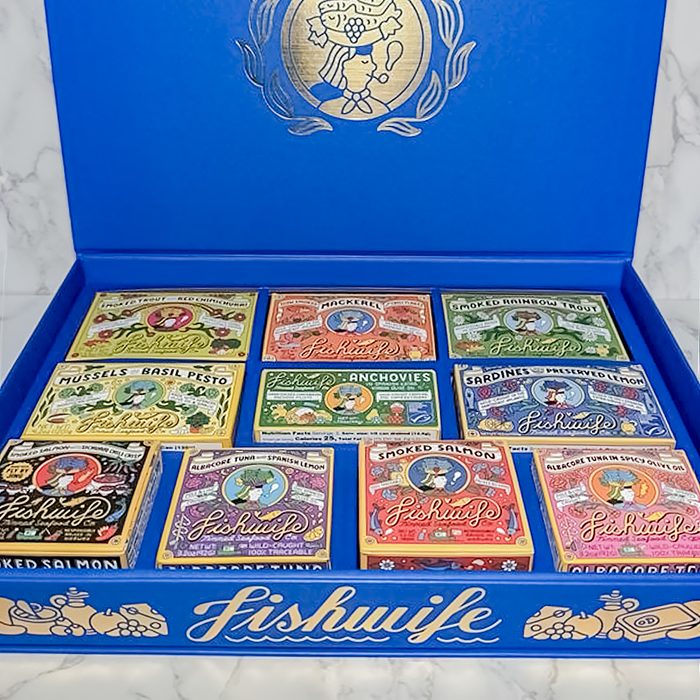 Toha26 Fishwife The Ultimate Tinned Fish Gift Pack Mary Henn 01 Yvedit
