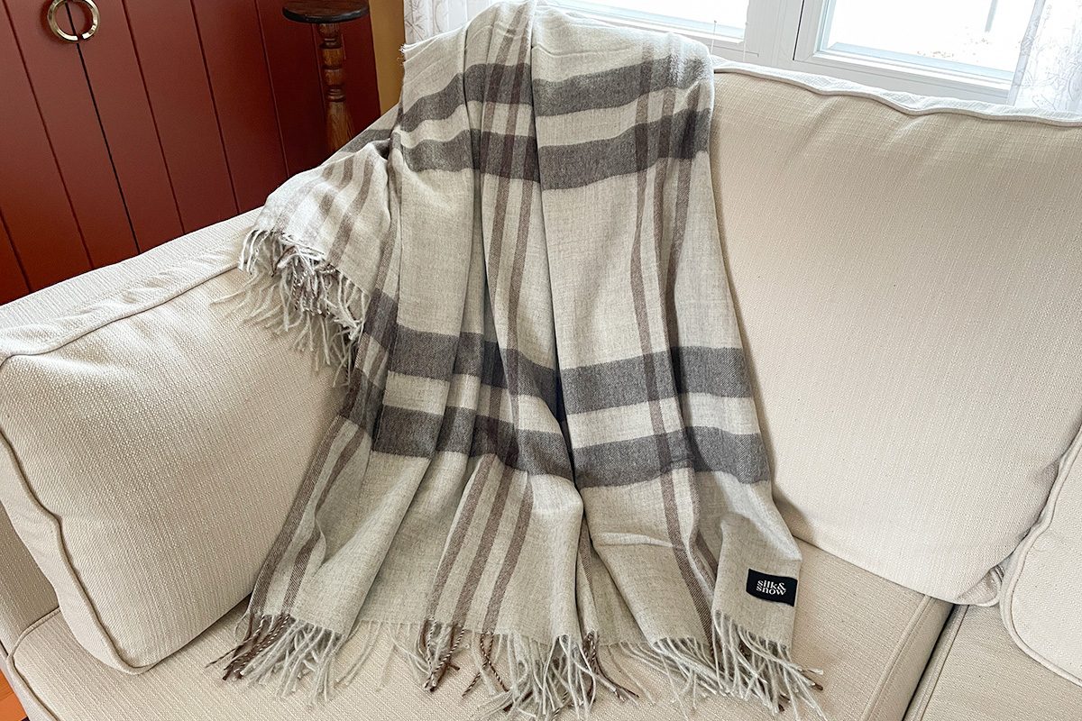 Toha26 Silk & Snow Alpaca Wool Throw Katie Bandurski 01 Ssedit