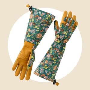 Womens Pattern Sleeve Gauntlet Gloves Via Duluthtrading.com 01