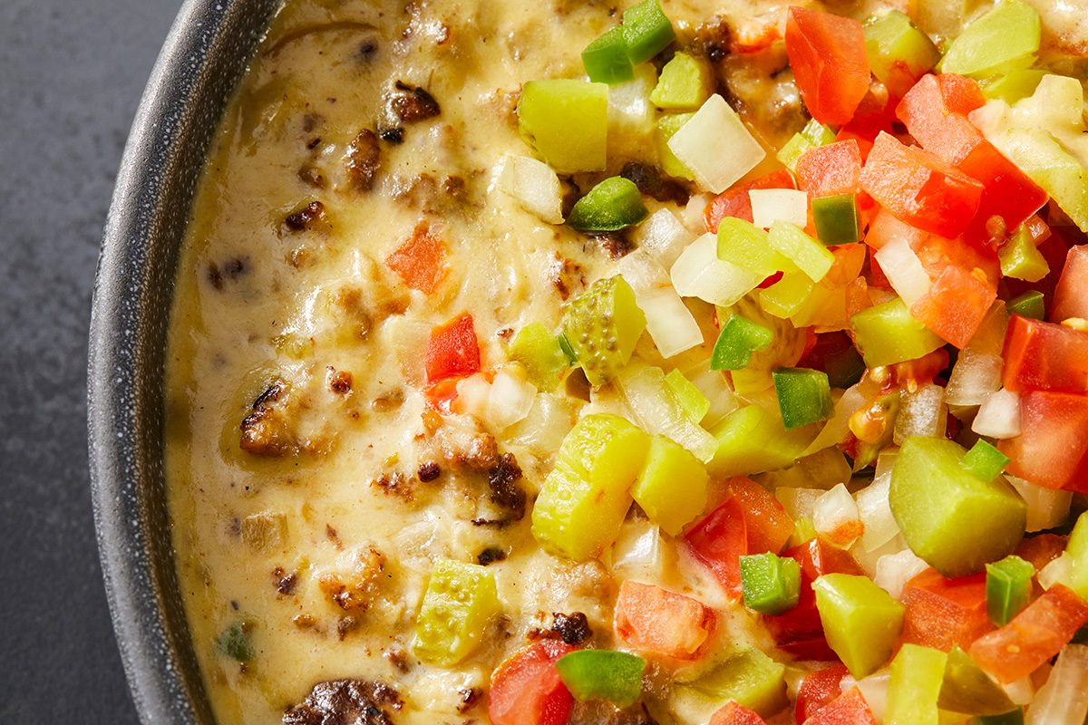 Cheeseburger Queso Dip Rdp26 280399 Md P2 04 28 6b