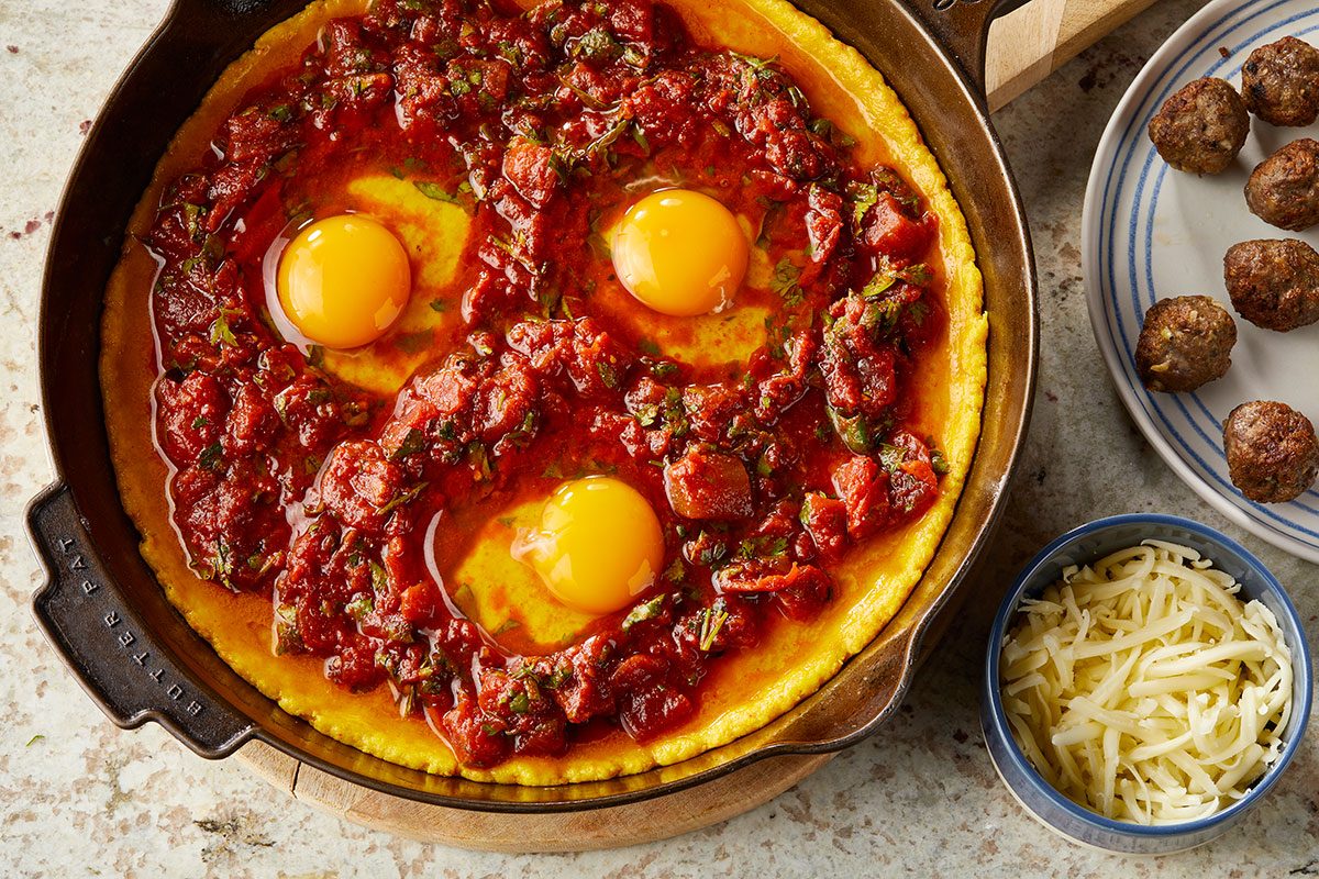 Shakshuka Pizza With Lamb Meatballs Tohcom26 252936 Dr 04 30 009b