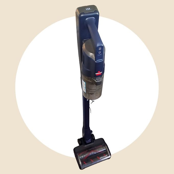 We Tried The Bissell Powerclean Dualbrush 20260504 131031 Emily Way For Taste Of Home 1b