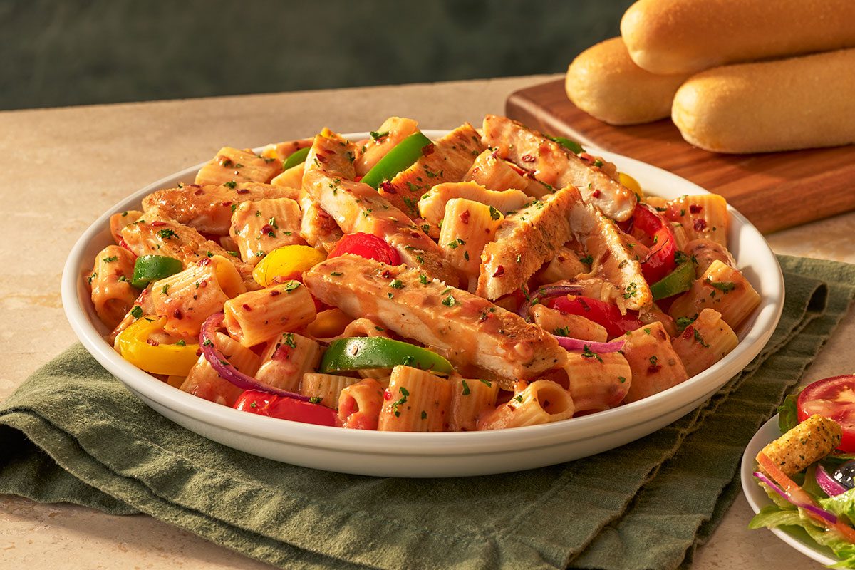 Spicy Chicken & Peppers Rigatoni 