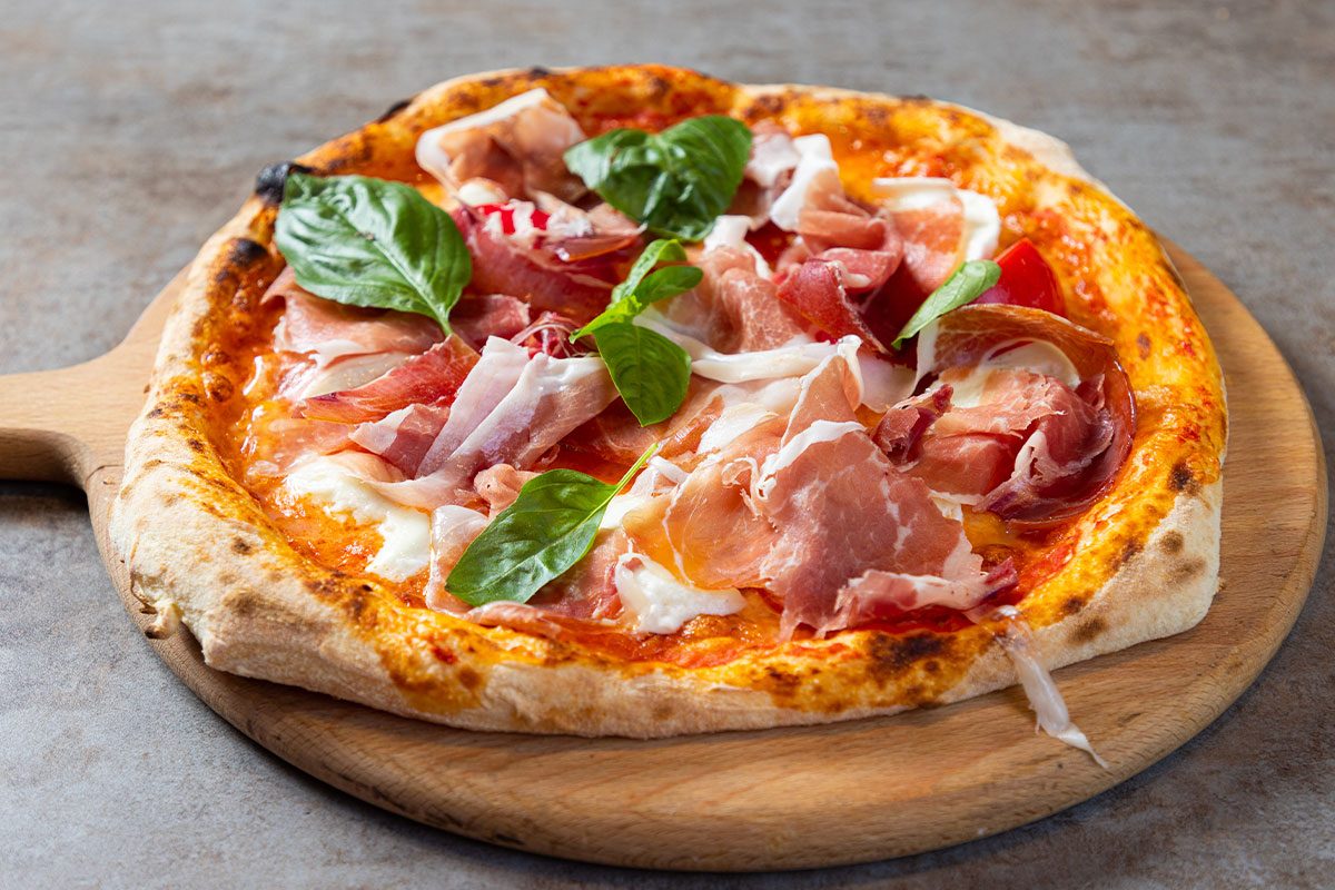 Stanley Tuccis Homemade Pizza Gettyimages 1374648049