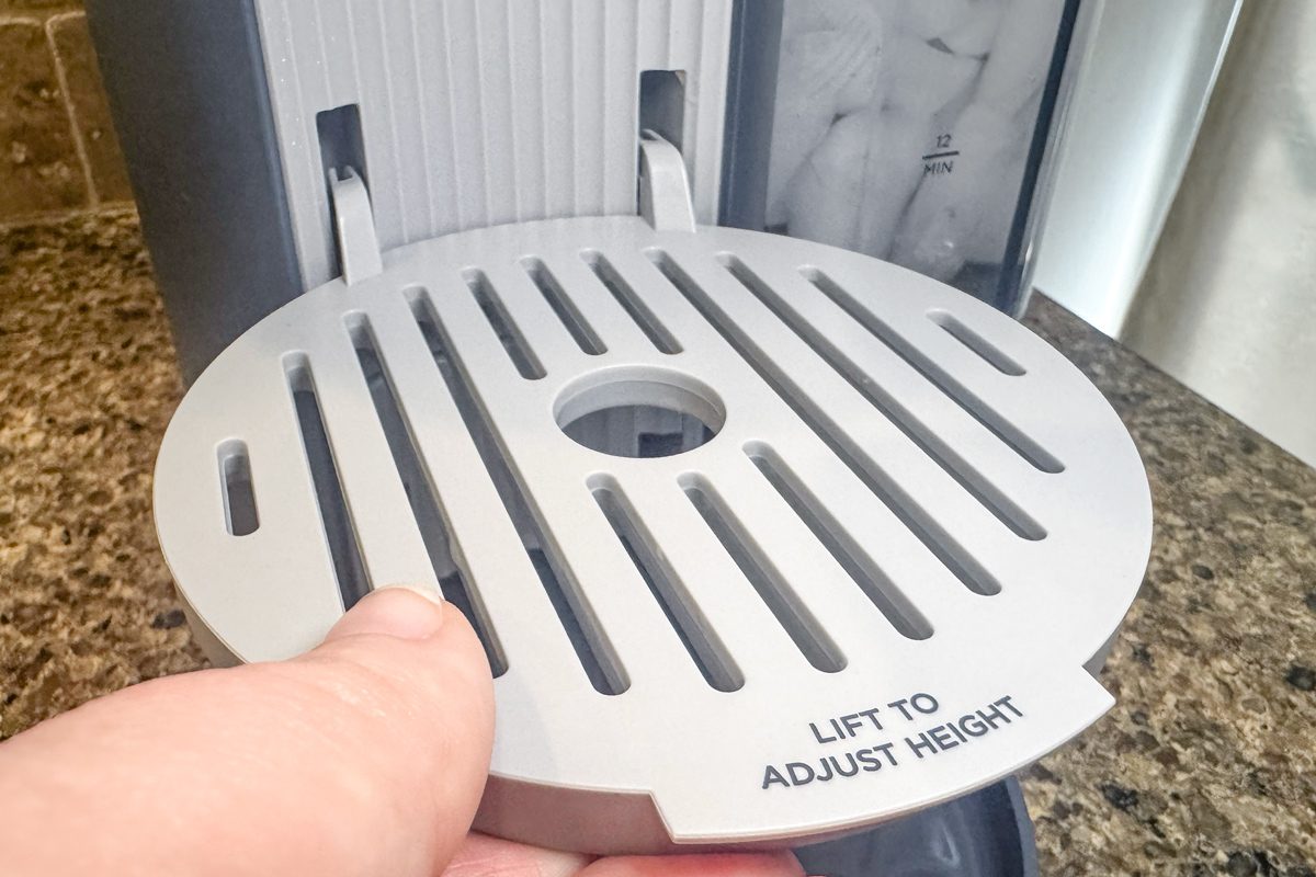 adjustable drink platform on Ninja Thirsti