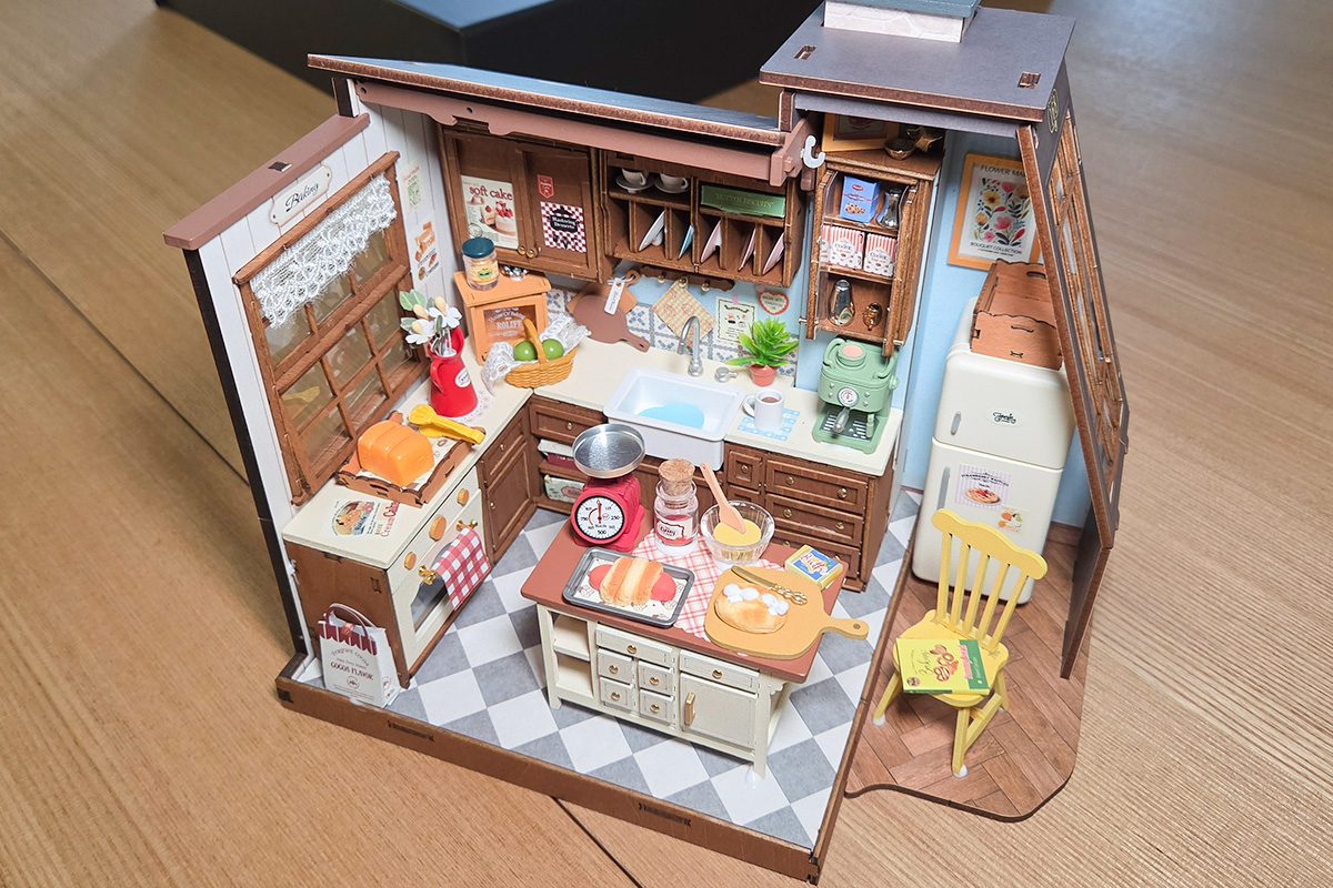 Toha26 Robotime Dollhouse Subscription Box Emily Way 02 Ssedit