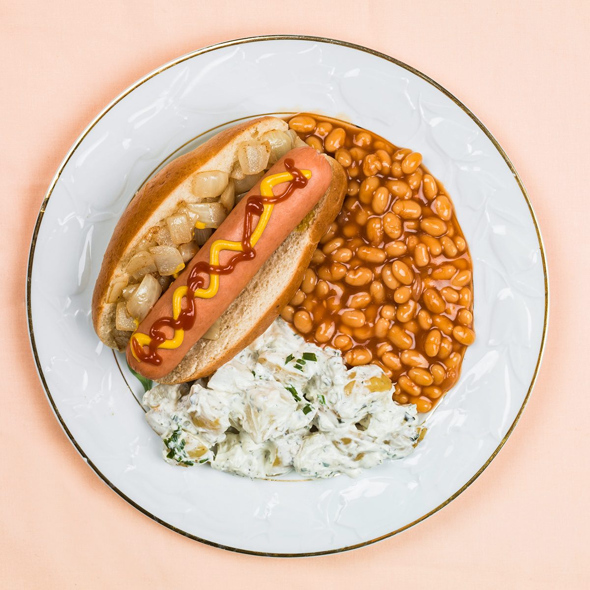 The Best Small Town Restaurants Gettyimages 664275534 Yvedit