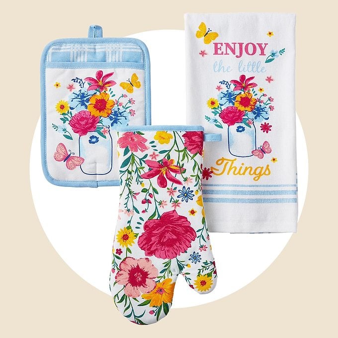 The Pioneer Woman Flowering Frontier Kitchen Towel