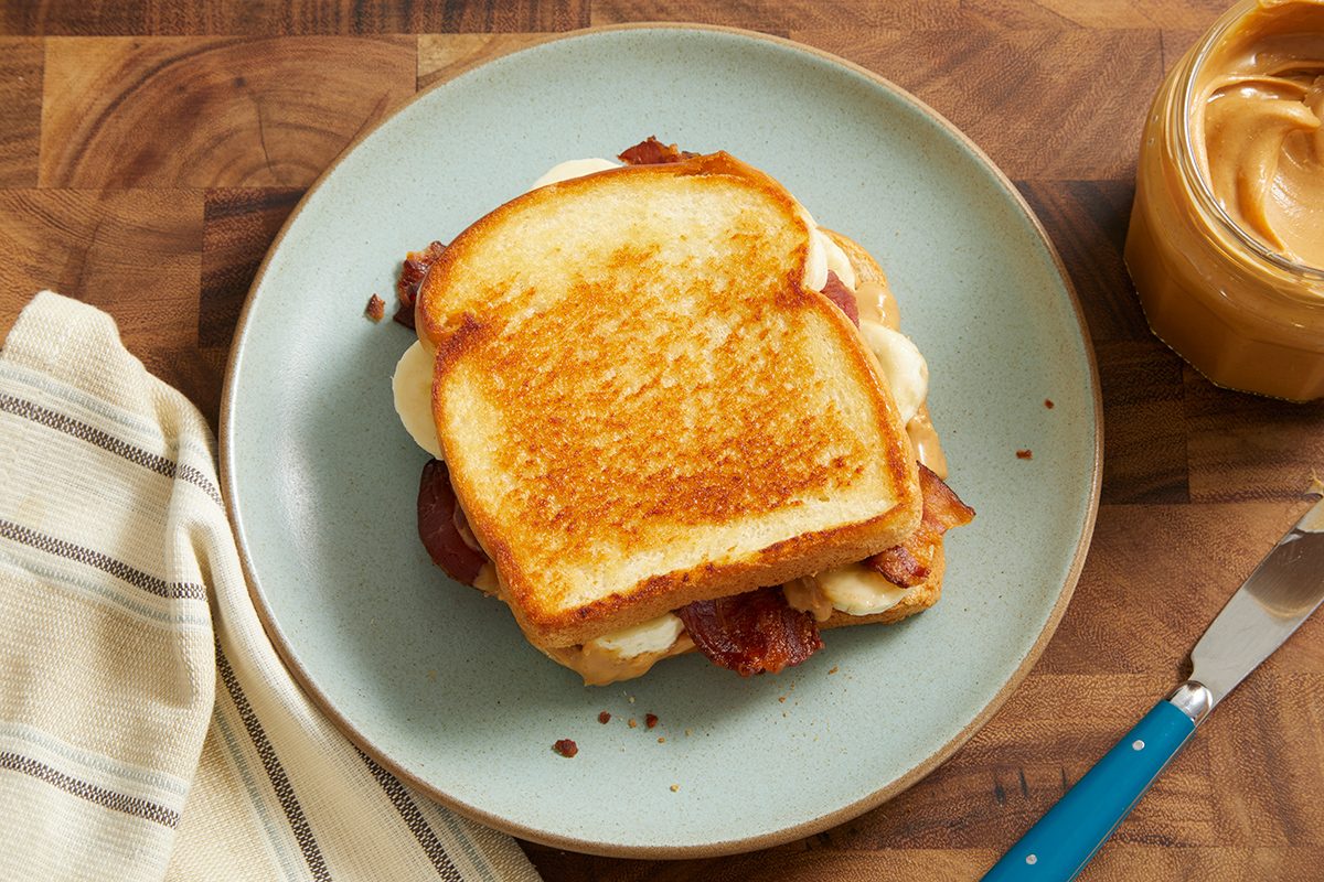The Elvis Peanut Butter Banana Sandwich Ft26 283245 Ac 0625 4