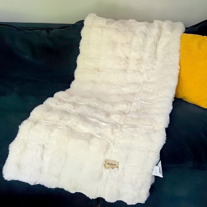Cozy Earth Vs Bedsure Bedsure Bubble Blanket 20260629 122859 Emily Way For Taste Of Home