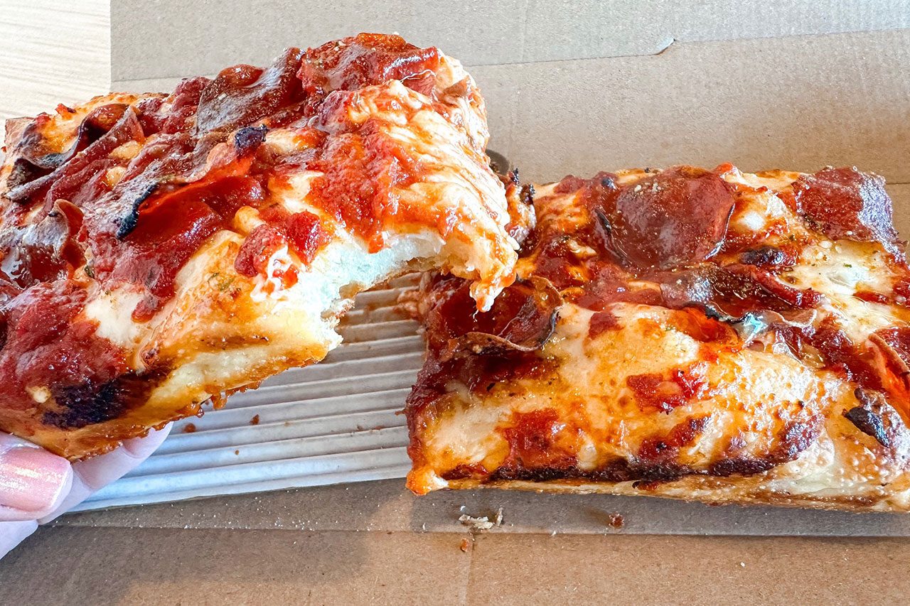 Domino's Just Launched A Detroit Style Pizza Domino Pizza 4