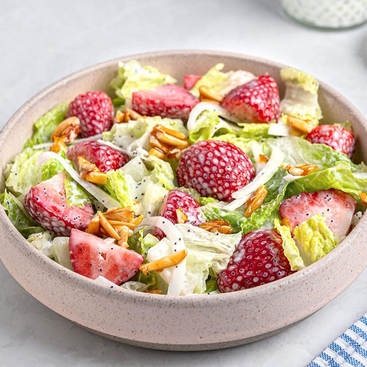 28 Healthy Salads with Strawberries