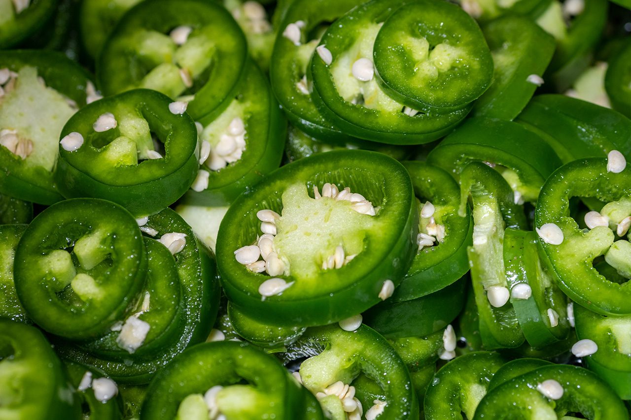 How To Choose The Spiciest Jalapeno At The Store Gettyimages 1283328429