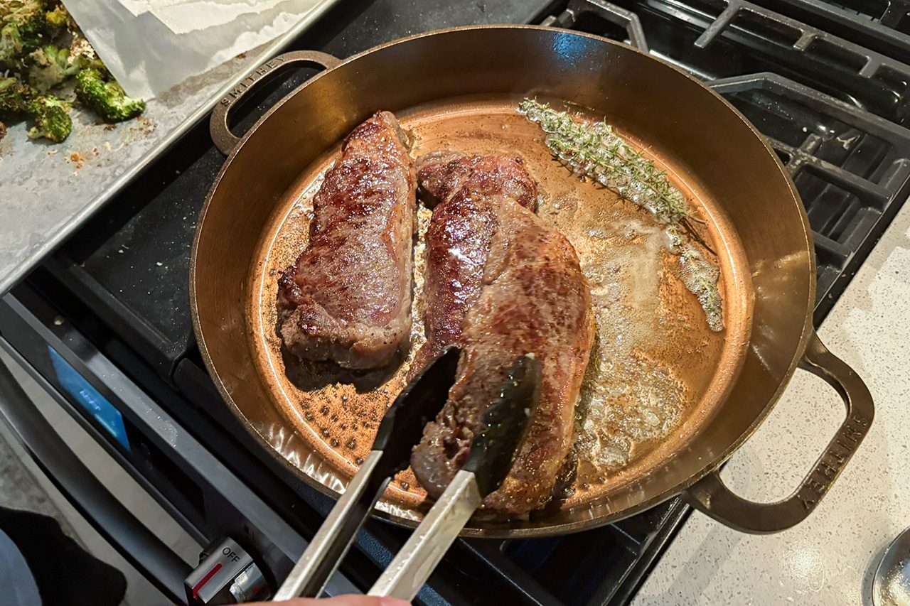 Toha26 Smithey Dual Handle Cast Iron Skillet Paul Rankin 02 Yvedit