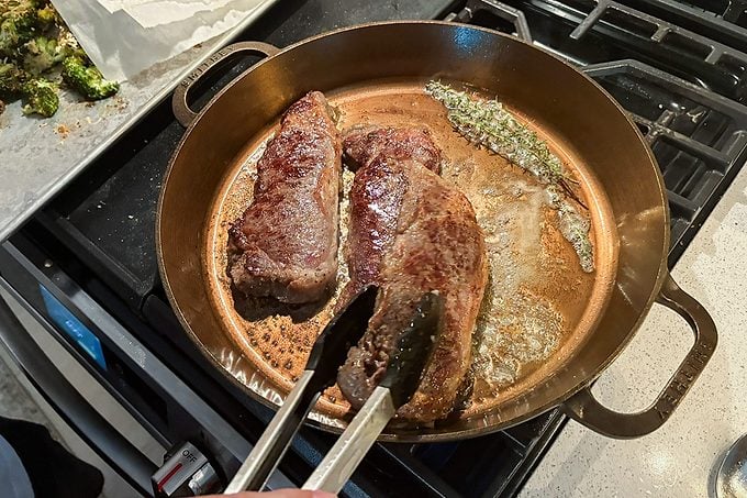 Toha26 Smithey Dual Handle Cast Iron Skillet Paul Rankin 02 Yvedit