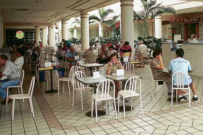 What People Were Eating at Mall Food Courts in 1995