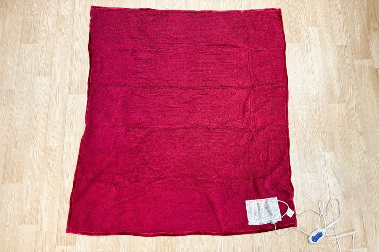 Toha26 Beautyrest Microlight Reversible Berber Luxury Heated Throw 02 Ssedit