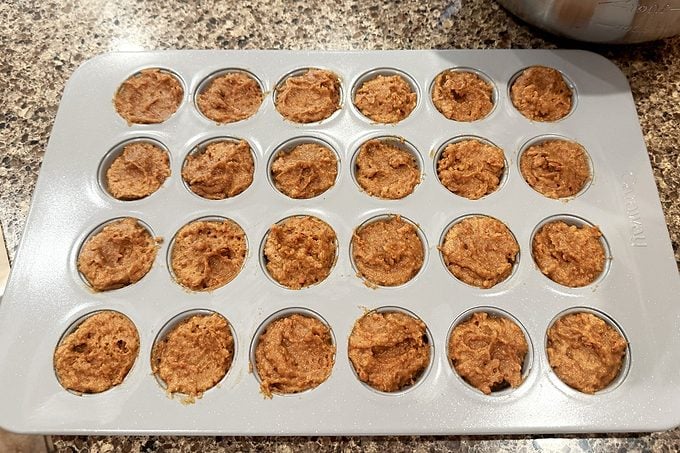 Tohd26 Tested Caraways New Bakeware Line Mary Henn 02 Atedit